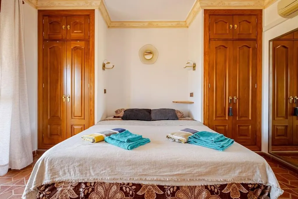 Villa Angel Málaga 0*,